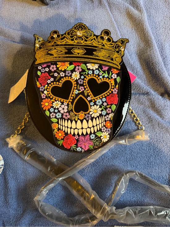 Betsey Johnson Handbags - Betsey Johnson Black Floral Sugar Skull Crossbody with Gold Crown